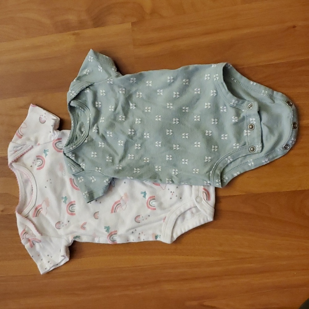2 Baby Short Sleeve Bodysuit